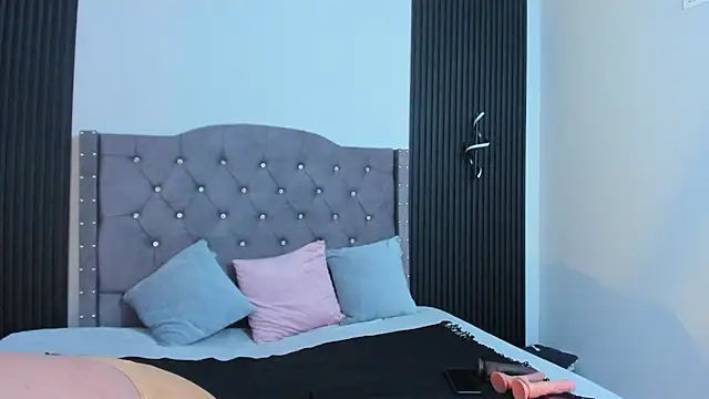 AnastasiaTaylor  online show from 11-28-25, 08:22