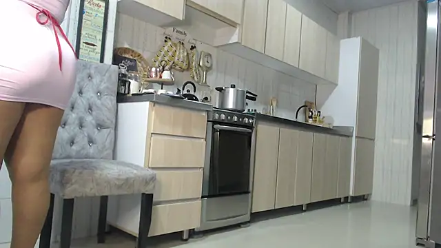 Jadeee  online show from 02-11-25, 09:03