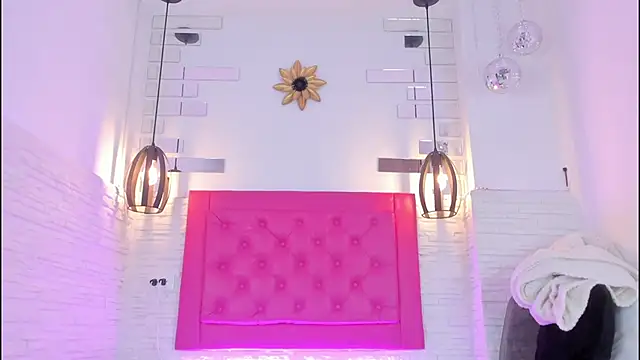 mia six66 online show from 02-04-25, 11:38