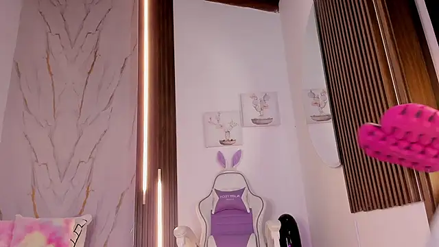 Snapshot of mia_six66 chatting on 11-14-25, 11:53 mia six66 online show from 11-14-25, 11:53