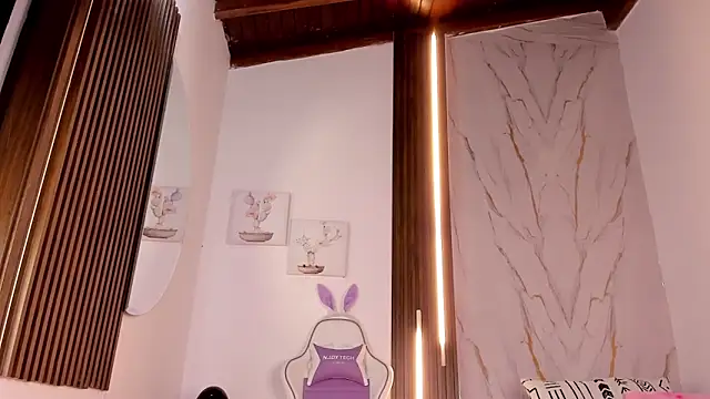 Snapshot of mia_six66 chatting on 11-20-25, 11:43 mia six66 online show from 11-20-25, 11:43