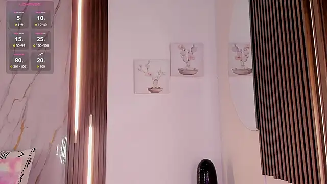 Snapshot of mia_six66 chatting on 11-29-25, 11:57 mia six66 online show from 11-29-25, 11:57