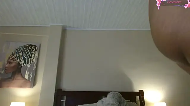 Snapshot of hillary_foox chatting on 09-24-25, 06:11 hillary foox online show from 09-24-25, 06:11