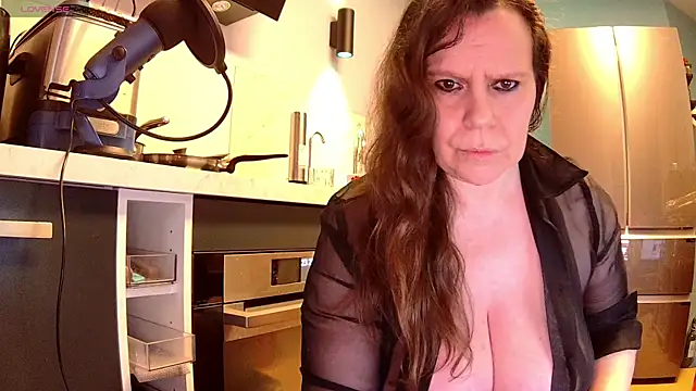 Snapshot of Endrocleia chatting on 02-22-25, 10:31 Endrocleia online show from 02-22-25, 10:31