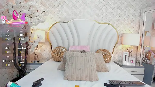 IsabellaKanned online show from 10-07-25, 02:03