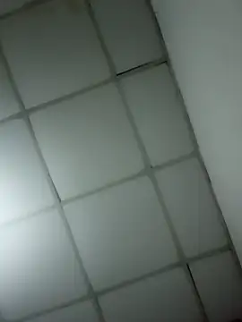 elqtalxxx online show from 04-18-26, 03:32