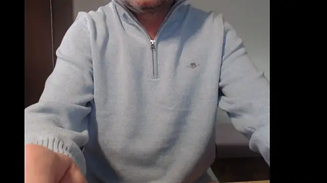 Snapshot of tuttiluss44 chatting on 12-28-24, 08:58 tuttiluss44 online show from 12-28-24, 08:58