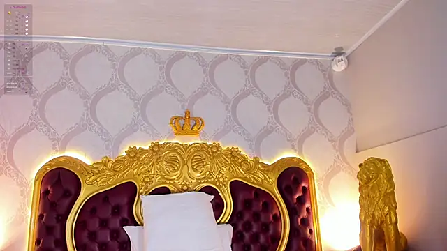 Snapshot of HelenaRoos chatting on 02-20-25, 05:33 HelenaRoos online show from 02-20-25, 05:33