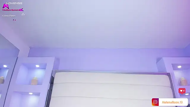 Snapshot of HelenaRoos chatting on 09-22-25, 07:16 HelenaRoos online show from 09-22-25, 07:16