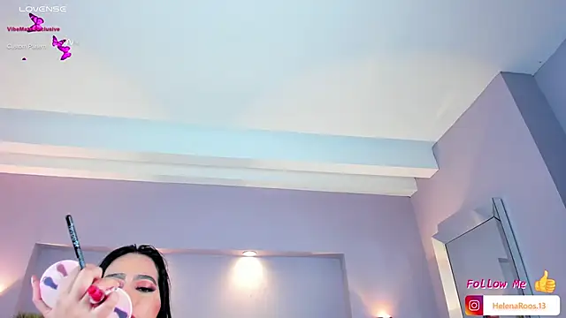 Snapshot of HelenaRoos chatting on 11-28-25, 07:38 HelenaRoos online show from 11-28-25, 07:38