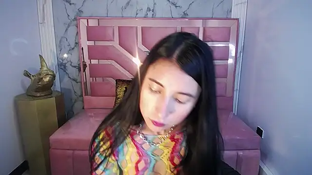 Snapshot of lizzyluk_ch chatting on 02-15-25, 05:17 lizzyluk ch online show from 02-15-25, 05:17