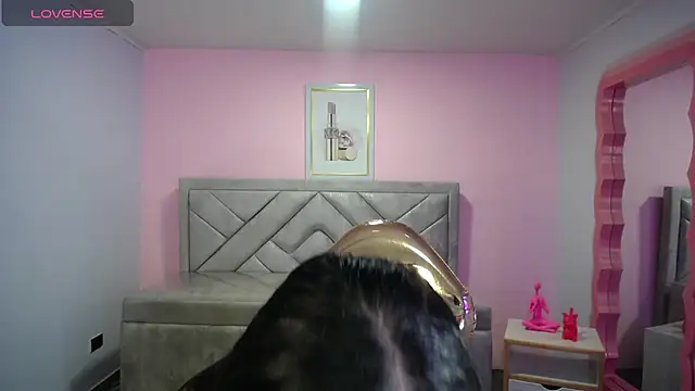 Snapshot of lizzyluk_ch chatting on 11-08-25, 04:51 lizzyluk ch online show from 11-08-25, 04:51