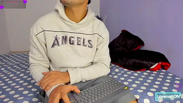 Snapshot of 6_bunny_9 chatting on 01-28-25, 10:45 6 bunny 9 online show from 01-28-25, 10:45