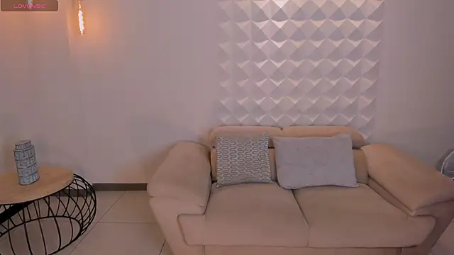 MariaHerrera  online show from 10-15-25, 09:04