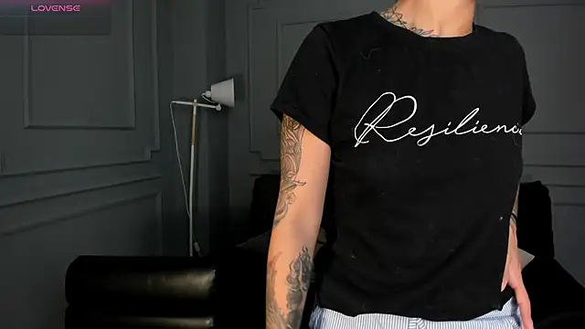 MariaHerrera  online show from 11-30-25, 05:33