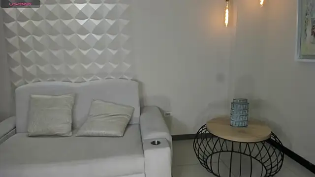 MariaHerrera  online show from 05-11-26, 10:40