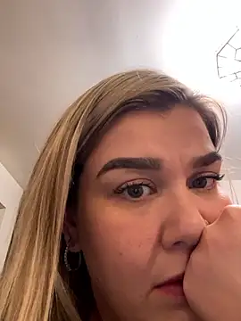 LolaBeretta online show from 12-07-24, 01:14