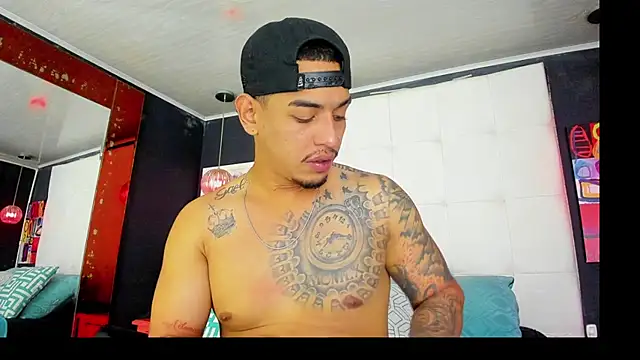 Damian09  online show from 01-08-26, 09:17