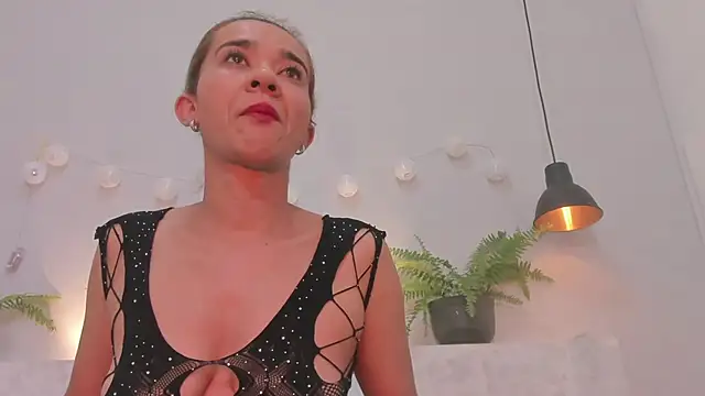 penelope handaos online show from 03-11-25, 09:45