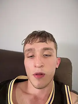 Dylanwhite23  online show from 01-18-25, 09:13