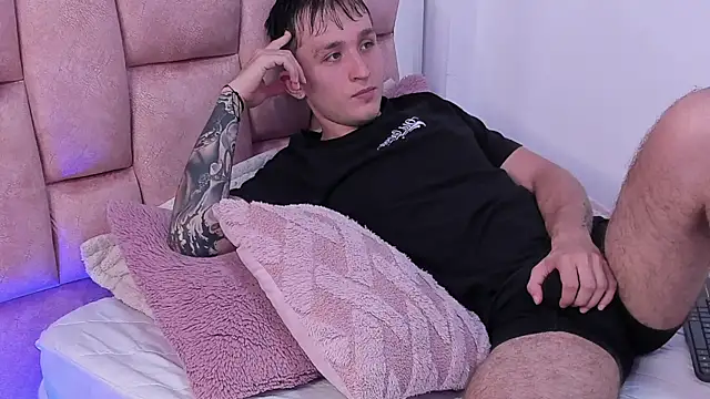 Dylanwhite23  online show from 03-16-25, 10:31