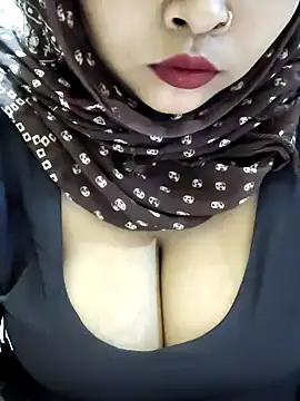 Snapshot of Indian-Nazia chatting on 05-08-26, 03:23 Indian-Nazia online show from 05-08-26, 03:23