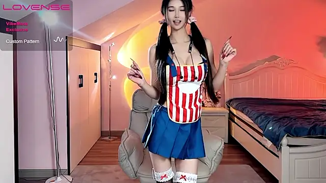 Snapshot of JoooJo_ chatting on 10-18-25, 02:51 JoooJo online show from 10-18-25, 02:51