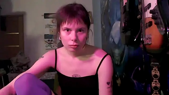 Vienaxtexasxparis online show from 11-28-25, 02:42