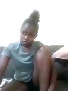 Sweetcecie01 online show from 03-16-25, 09:37