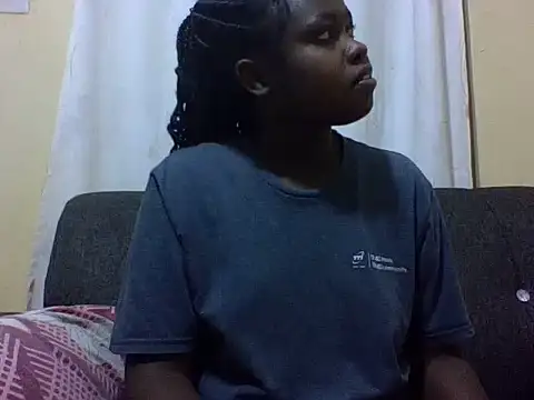 Sweetcecie01 online show from 06-09-26, 09:04