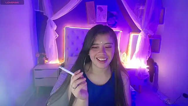 Snapshot of Ingrid_Casas chatting on 12-03-24, 05:23 Ingrid Casas online show from 12-03-24, 05:23