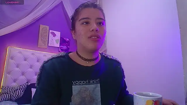 Snapshot of Ingrid_Casas chatting on 12-06-24, 10:52 Ingrid Casas online show from 12-06-24, 10:52