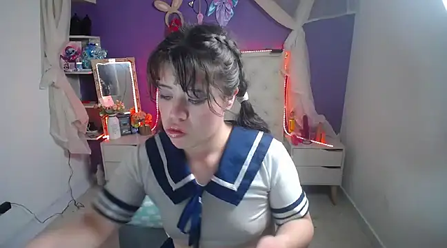 Snapshot of Ingrid_Casas chatting on 02-01-25, 01:23 Ingrid Casas online show from 02-01-25, 01:23