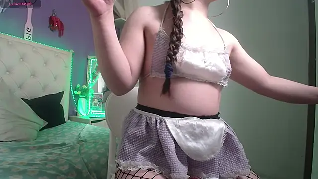 Snapshot of Ingrid_Casas chatting on 03-07-25, 11:05 Ingrid Casas online show from 03-07-25, 11:05