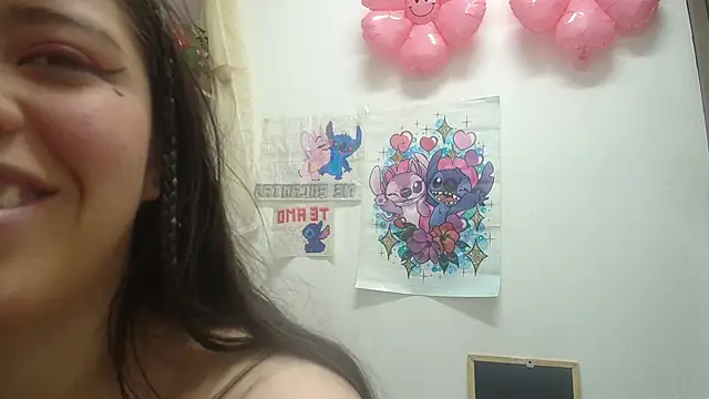 Snapshot of Ingrid_Casas chatting on 10-04-25, 01:42 Ingrid Casas online show from 10-04-25, 01:42