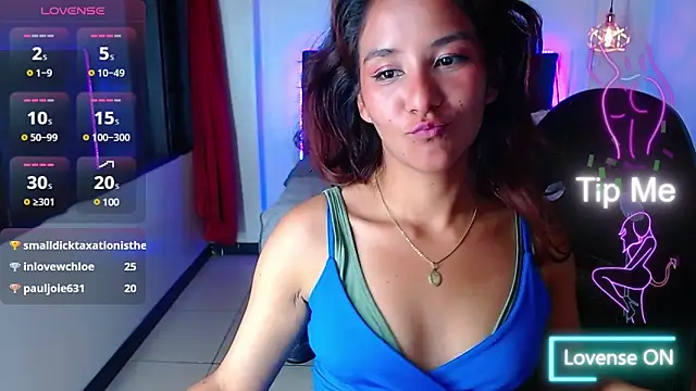 Snapshot of PoisonIvy15_ chatting on 01-13-25, 03:45 PoisonIvy15 online show from 01-13-25, 03:45