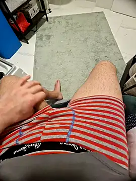 Snapshot of Alexo69byby69 chatting on 01-20-25, 07:46 Alexo69byby69 online show from 01-20-25, 07:46