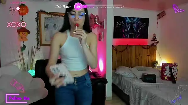 LauGrayJ online show from 02-19-25, 08:01