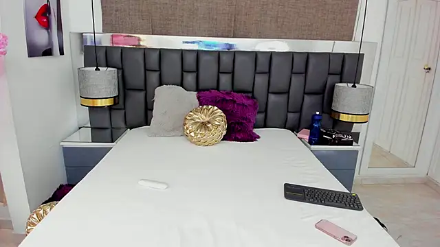  cat 18 online show from 02-13-25, 01:59