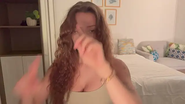 Snapshot of aveme_melissa chatting on 04-20-26, 02:47 aveme melissa online show from 04-20-26, 02:47
