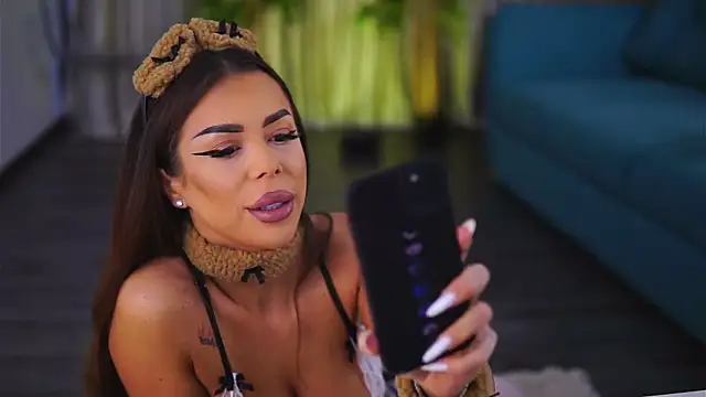 MissKiarra online show from 02-27-25, 05:02