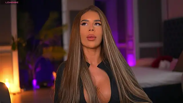 MissKiarra online show from 04-23-26, 07:49