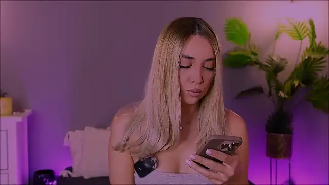 Jessielle online show from 11-17-25, 10:21