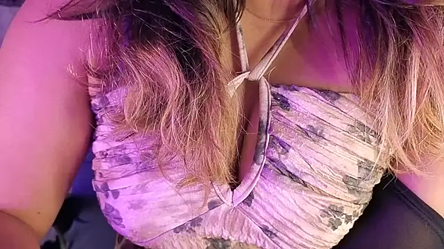 Snapshot of Asian_FemQeen chatting on 11-25-25, 07:41 Asian FemQeen online show from 11-25-25, 07:41