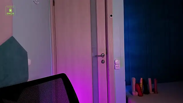 Snapshot of MarkGWalker chatting on 02-28-25, 04:32 MarkGWalker online show from 02-28-25, 04:32