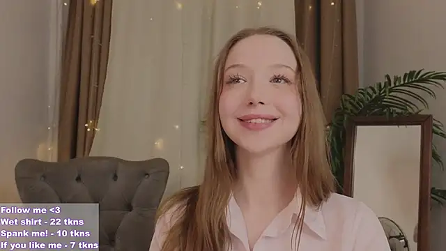 Snapshot of VioletMills chatting on 01-19-25, 03:08 VioletMills online show from 01-19-25, 03:08