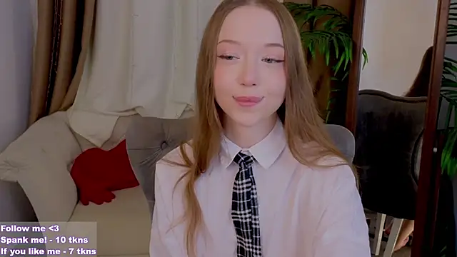 Snapshot of VioletMills chatting on 02-20-25, 08:58 VioletMills online show from 02-20-25, 08:58