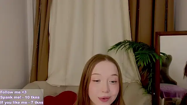 Snapshot of VioletMills chatting on 02-23-25, 12:08 VioletMills online show from 02-23-25, 12:08