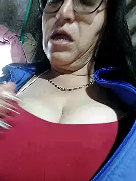 clarita 01 online show from 11-04-25, 11:20