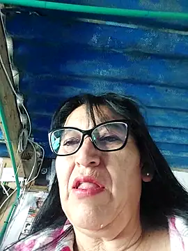 clarita 01 online show from 04-15-26, 01:40